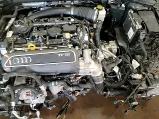 ✅ 2024 Audi RS 3 • VIN: WUAG4DGY8RA907403 • Лот: 42828605. Опубликован ранее на Copart с пробегом 16 676 миль. Бесплатный доступ к архиву аукционных продаж из США и подробный отчёт об истории автомобиля на DreamBid. Изображение 16.