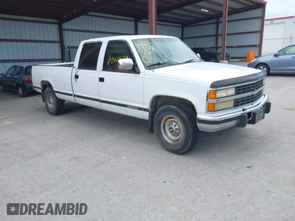 ✅ 1993 Chevrolet C3500 • VIN: 1GCGC33F8PJ400450 • Lot: 42600678. Wystawiony na IAAI z przebiegiem 229 266 mil. Bezpłatny archiwum sprzedaży aukcyjnych z USA i szczegółowy raport historii pojazdu na DreamBid. Zdjęcie 1.
