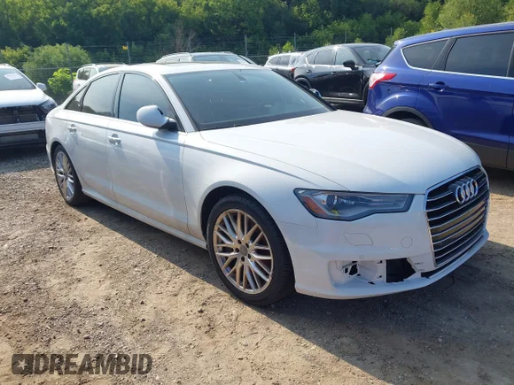 ✅ 2016 Audi A6 Premium Plus • VIN: WAUDFAFC5GN145925 • Lot: 45562664. Wystawiony na IAAI z przebiegiem 127 842 mil. Bezpłatny archiwum sprzedaży aukcyjnych z USA i szczegółowy raport historii pojazdu na DreamBid. Zdjęcie 1.