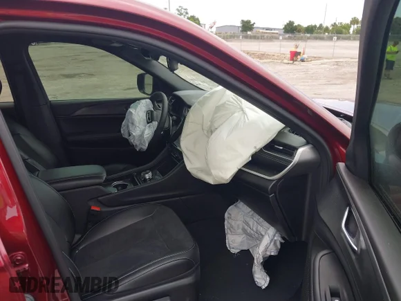 ✅ 2024 Jeep Grand Cherokee Altitude • VIN: 1C4RJGAG4R8601578 • Lot: 45118322. Listed on IAAI with 19,823 mi. Free auction sales archive from the USA and detailed vehicle history report at DreamBid. Image 5.