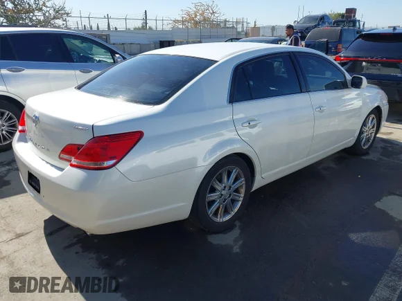 ✅ 2007 Toyota Avalon XL • VIN: 4T1BK36B47U251647 • Лот: 44319607. Опубліковано раніше на IAAI з пробігом 162 404 миль. Безкоштовний доступ до архіву аукціонних продажів зі США та докладний звіт про історію автомобіля на DreamBid. Зображення 4.