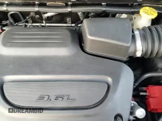 ✅ 2020 Chrysler Pacifica Touring L Plus • VIN: 2C4RC1EG4LR236090 • Лот: 92238565. Опубликован ранее на Copart с пробегом 121 514 миль. Бесплатный доступ к архиву аукционных продаж из США и подробный отчёт об истории автомобиля на DreamBid. Изображение 14.