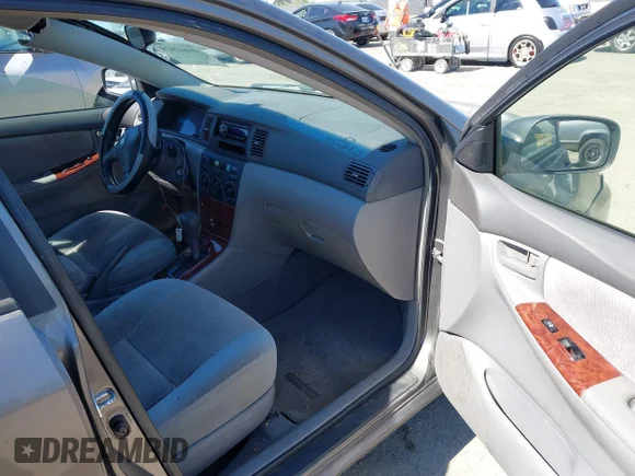 ✅ 2007 Toyota Corolla CE • VIN: 1NXBR32E87Z801766 • Lot: 44642029. Wystawiony na IAAI z przebiegiem 299 999 mil. Bezpłatny archiwum sprzedaży aukcyjnych z USA i szczegółowy raport historii pojazdu na DreamBid. Zdjęcie 5.