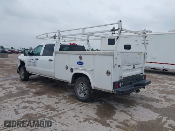 ✅ 2018 Chevrolet Silverado 2500HD Work Truck • VIN: 1GB1CUEG8JF212043 • Лот: 44979719. Опубліковано раніше на IAAI з пробігом 234 986 миль. Безкоштовний доступ до архіву аукціонних продажів зі США та докладний звіт про історію автомобіля на DreamBid. Зображення 3.