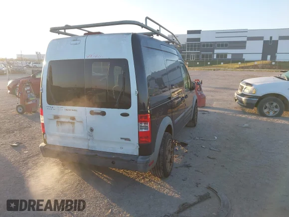 ✅ 2013 Ford Transit Connect XL • VIN: NM0LS7CN3DT133621 • Лот: 43686024. Опубліковано раніше на IAAI з пробігом 126 878 миль. Безкоштовний доступ до архіву аукціонних продажів зі США та докладний звіт про історію автомобіля на DreamBid. Зображення 4.