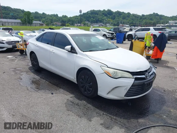 ✅ 2016 Toyota Camry SE • VIN: 4T1BF1FK3GU219863 • Lot: 45290201. Wystawiony na IAAI z przebiegiem 180 731 mil. Bezpłatny archiwum sprzedaży aukcyjnych z USA i szczegółowy raport historii pojazdu na DreamBid. Zdjęcie 1.