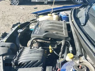 ✅ 2013 Dodge Avenger SE • VIN: 1C3CDZAB3DN541627 • Лот: 41464650. Опубликован ранее на IAAI с пробегом 166 848 миль. Бесплатный доступ к архиву аукционных продаж из США и подробный отчёт об истории автомобиля на DreamBid. Изображение 13.