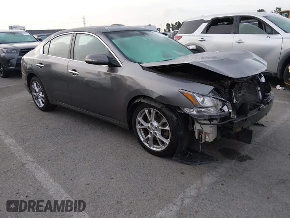 ✅ 2014 Nissan Maxima SV • VIN: 1N4AA5AP7EC450928 • Лот: 44888324. Опубликован ранее на IAAI с пробегом 111 833 миль. Бесплатный доступ к архиву аукционных продаж из США и подробный отчёт об истории автомобиля на DreamBid. Изображение 1.