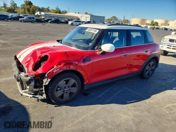 ✅ 2024 MINI Hardtop 4 Door Cooper • VIN: WMW33DK03R2V63308 • Lot: 46957116. Listed on Copart with 29,968 mi. Free auction sales archive from the USA and detailed vehicle history report at DreamBid. Image 1.