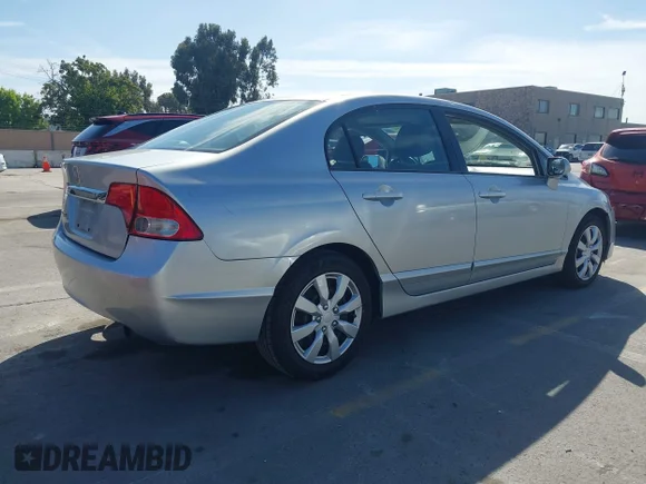 ✅ 2009 Honda Civic LX • VIN: 2HGFA16519H300687 • Lot: 45293434. Listed on IAAI with 185,500 mi. Free auction sales archive from the USA and detailed vehicle history report at DreamBid. Image 4.