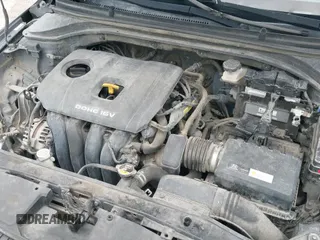 ✅ 2017 Hyundai Elantra SE • VIN: KMHD84LFXHU153888 • Lot: 42344724. Wystawiony na IAAI z przebiegiem 152 769 mil. Bezpłatny archiwum sprzedaży aukcyjnych z USA i szczegółowy raport historii pojazdu na DreamBid. Zdjęcie 19.