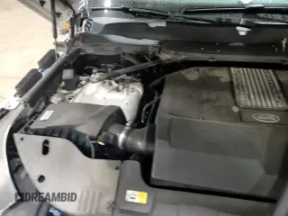 ✅ 2019 Land Rover Range Rover HSE • VIN: SALGS2SV9KA537906 • Lot: 69734145. Listed on Copart with 126,397 mi. Free auction sales archive from the USA and detailed vehicle history report at DreamBid. Image 15.