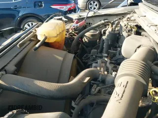 ✅ 2002 Ford F-250 XL • VIN: 1FTNX20L92EA38341 • Lot: 42140561. Wystawiony na IAAI z przebiegiem 287 090 mil. Bezpłatny archiwum sprzedaży aukcyjnych z USA i szczegółowy raport historii pojazdu na DreamBid. Zdjęcie 22.