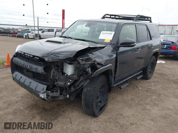 ✅ 2024 Toyota 4Runner TRD Pro • VIN: JTELU5JR6R6276796 • Lot: 42431504. Wystawiony na IAAI z przebiegiem 28 469 mil. Bezpłatny archiwum sprzedaży aukcyjnych z USA i szczegółowy raport historii pojazdu na DreamBid. Zdjęcie 2.