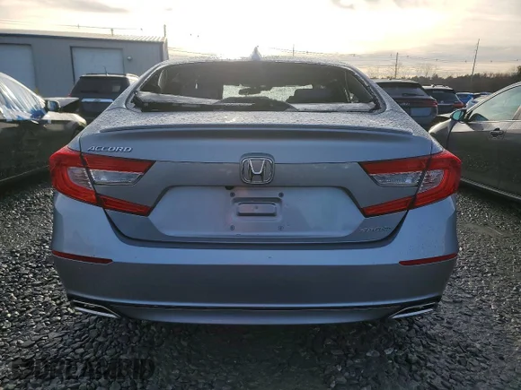 ✅ 2020 Honda Accord Sport • VIN: 1HGCV1F30LA101349 • Lot: 99114585. Wystawiony na Copart z przebiegiem 76 315 mil. Bezpłatny archiwum sprzedaży aukcyjnych z USA i szczegółowy raport historii pojazdu na DreamBid. Zdjęcie 6.