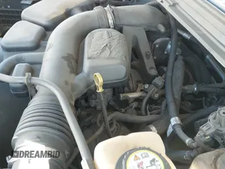 ✅ 2008 Ford F-250 • VIN: 1FDNF20588EE39162 • Lot: 41338413. Wystawiony na IAAI z przebiegiem 262 123 mil. Bezpłatny archiwum sprzedaży aukcyjnych z USA i szczegółowy raport historii pojazdu na DreamBid. Zdjęcie 18.