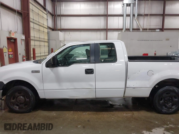 ✅ 2005 Ford F-150 STX • VIN: 1FTRX12W85KD46349 • Lot: 44542165. Wystawiony na IAAI z przebiegiem 178 654 mil. Bezpłatny archiwum sprzedaży aukcyjnych z USA i szczegółowy raport historii pojazdu na DreamBid. Zdjęcie 14.