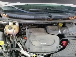 ✅ 2017 Chrysler Pacifica Touring • VIN: 2C4RC1DG4HR584786 • Lot: 60220075. Wystawiony na Copart z przebiegiem 115 725 mil. Bezpłatny archiwum sprzedaży aukcyjnych z USA i szczegółowy raport historii pojazdu na DreamBid. Zdjęcie 14.