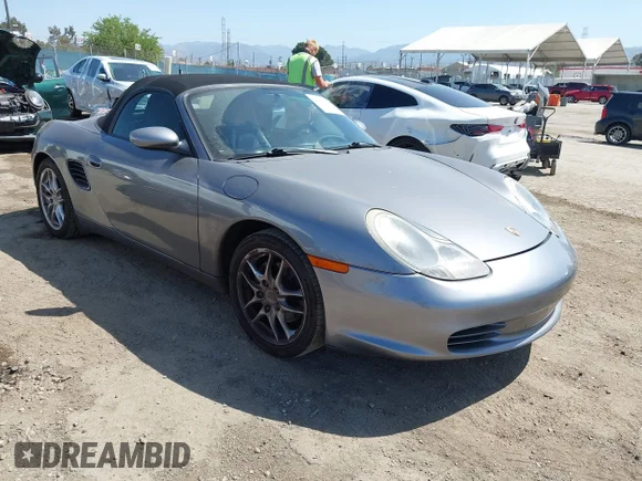 ✅ 2004 Porsche Boxster • VIN: WP0CA29814S620462 • Lot: 44980947. Wystawiony na IAAI z przebiegiem 91 127 mil. Bezpłatny archiwum sprzedaży aukcyjnych z USA i szczegółowy raport historii pojazdu na DreamBid. Zdjęcie 1.