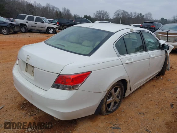 ✅ 2010 Honda Accord EX-L • VIN: 1HGCP2F80AA188016 • Lot: 44057911. Wystawiony na IAAI z przebiegiem 186 434 mil. Bezpłatny archiwum sprzedaży aukcyjnych z USA i szczegółowy raport historii pojazdu na DreamBid. Zdjęcie 4.