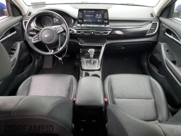 ✅ 2021 Kia Seltos EX • VIN: KNDERCAA7M7213772 • Лот: 71089135. Опубліковано раніше на Copart з пробігом 43 011 миль. Безкоштовний доступ до архіву аукціонних продажів зі США та докладний звіт про історію автомобіля на DreamBid. Зображення 8.