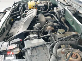 ✅ 2002 Ford Escape XLT • VIN: 1FMCU03102KB53275 • Лот: 43626997. Опубликован ранее на IAAI с пробегом 200 714 миль. Бесплатный доступ к архиву аукционных продаж из США и подробный отчёт об истории автомобиля на DreamBid. Изображение 14.