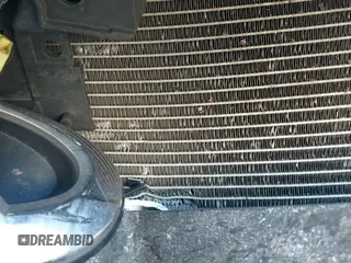 ✅ 2015 Infiniti Q50 Premium • VIN: JN1BV7AR1FM394841 • Lot: 43576168. Wystawiony na IAAI z przebiegiem 88 705 mil. Bezpłatny archiwum sprzedaży aukcyjnych z USA i szczegółowy raport historii pojazdu na DreamBid. Zdjęcie 19.