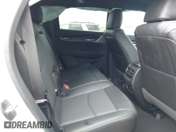 ✅ 2024 Cadillac XT5 AWD Premium Luxury • VIN: 1GYKNDR44RZ711663 • Lot: 43759583. Wystawiony na IAAI z przebiegiem 23 730 mil. Bezpłatny archiwum sprzedaży aukcyjnych z USA i szczegółowy raport historii pojazdu na DreamBid. Zdjęcie 8.