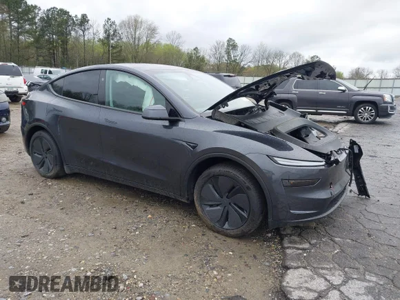 ✅ 2026 Tesla Model Y Long Range • VIN: 7SAYGDED2TA479044 • Лот: 44599331. Опубліковано раніше на IAAI з пробігом 8 464 миль. Безкоштовний доступ до архіву аукціонних продажів зі США та докладний звіт про історію автомобіля на DreamBid. Зображення 1.