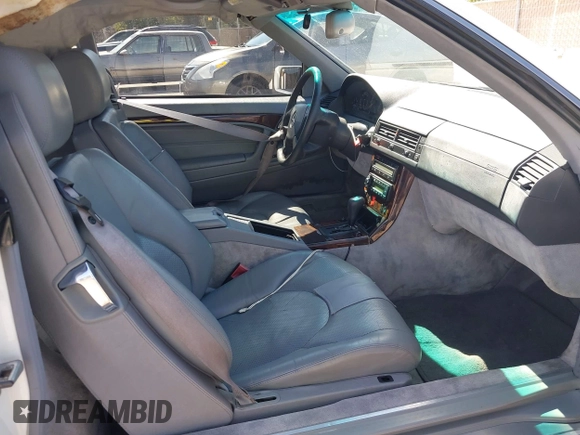 ✅ 1998 Mercedes-Benz SL 500 • VIN: WDBFA67F4WF157961 • Lot: 43209136. Wystawiony na IAAI z przebiegiem 134 570 mil. Bezpłatny archiwum sprzedaży aukcyjnych z USA i szczegółowy raport historii pojazdu na DreamBid. Zdjęcie 5.