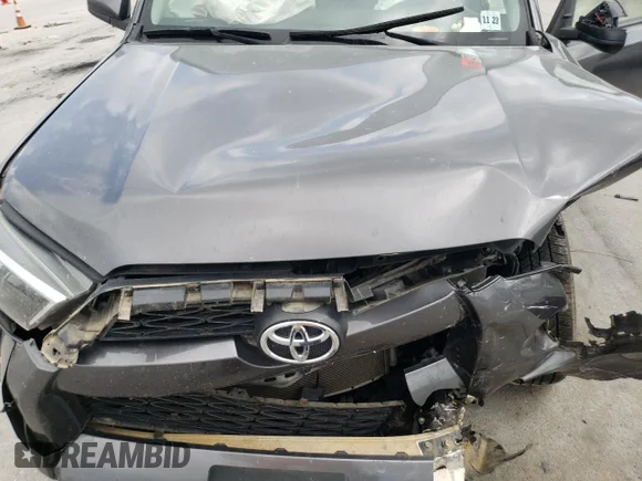 ✅ 2018 Toyota 4Runner SR5 • VIN: JTEBU5JR8J5606508 • Lot: 68284164. Wystawiony na Copart z przebiegiem Nie podano. Bezpłatny archiwum sprzedaży aukcyjnych z USA i szczegółowy raport historii pojazdu na DreamBid. Zdjęcie 13.