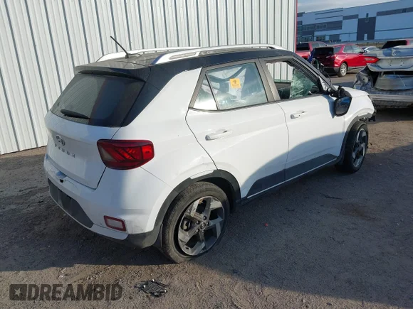 ✅ 2023 Hyundai Venue SEL • VIN: KMHRC8A33PU278783 • Lot: 44140609. Wystawiony na IAAI z przebiegiem Nie podano. Bezpłatny archiwum sprzedaży aukcyjnych z USA i szczegółowy raport historii pojazdu na DreamBid. Zdjęcie 4.