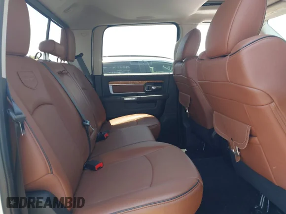 ✅ 2017 Ram 1500 Longhorn • VIN: 1C6RR7PT3HS783120 • Lot: 45240058. Wystawiony na IAAI z przebiegiem 70 619 mil. Bezpłatny archiwum sprzedaży aukcyjnych z USA i szczegółowy raport historii pojazdu na DreamBid. Zdjęcie 8.