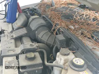 ✅ 2007 Ford Econoline Passenger XL • VIN: 1FBNE31L47DB16682 • Lot: 42286228. Wystawiony na IAAI z przebiegiem 160 802 mil. Bezpłatny archiwum sprzedaży aukcyjnych z USA i szczegółowy raport historii pojazdu na DreamBid. Zdjęcie 14.