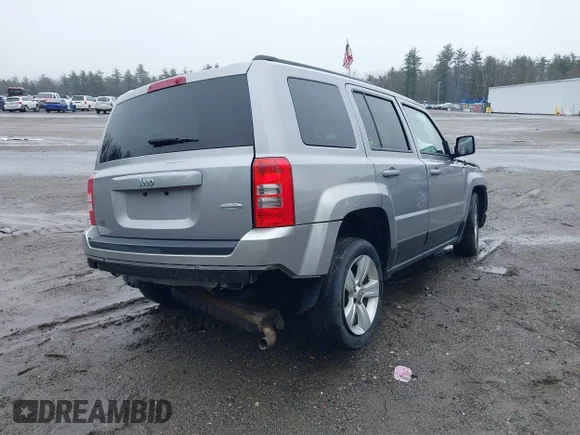 ✅ 2017 Jeep Patriot High Altitude • VIN: 1C4NJPFA4HD160866 • Lot: 41935662. Wystawiony na IAAI z przebiegiem 150 873 mil. Bezpłatny archiwum sprzedaży aukcyjnych z USA i szczegółowy raport historii pojazdu na DreamBid. Zdjęcie 4.