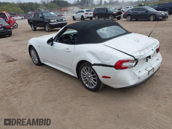 ✅ 2020 FIAT 124 Spider Abarth • VIN: JC1NFAEK4L0145290 • Лот: 44700390. Опубліковано раніше на IAAI з пробігом 12 405 миль. Безкоштовний доступ до архіву аукціонних продажів зі США та докладний звіт про історію автомобіля на DreamBid. Зображення 3.