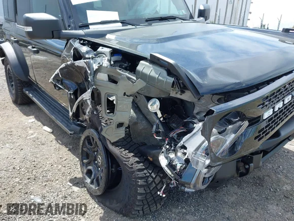✅ 2024 Ford Bronco Wildtrak • VIN: 1FMEE2BP0RLA94255 • Лот: 42316391. Опубліковано раніше на IAAI з пробігом 7 678 миль. Безкоштовний доступ до архіву аукціонних продажів зі США та докладний звіт про історію автомобіля на DreamBid. Зображення 6.