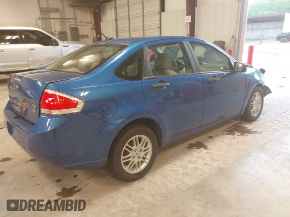 ✅ 2010 Ford Focus SE • VIN: 1FAHP3FN6AW247983 • Lot: 44958644. Wystawiony na IAAI z przebiegiem 113 469 mil. Bezpłatny archiwum sprzedaży aukcyjnych z USA i szczegółowy raport historii pojazdu na DreamBid. Zdjęcie 4.