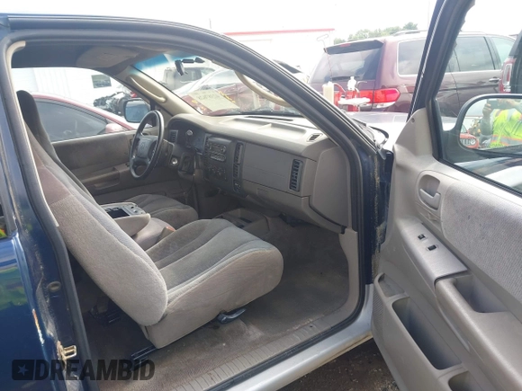 ✅ 2004 Dodge Dakota SLT • VIN: 1D7GL42K84S548808 • Lot: 42387628. Wystawiony na IAAI z przebiegiem 244 744 mil. Bezpłatny archiwum sprzedaży aukcyjnych z USA i szczegółowy raport historii pojazdu na DreamBid. Zdjęcie 5.