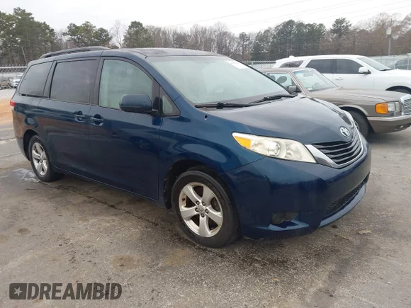 ✅ 2011 Toyota Sienna LE AAS • VIN: 5TDKK3DC8BS144744 • Lot: 44006390. Wystawiony na IAAI z przebiegiem 323 010 mil. Bezpłatny archiwum sprzedaży aukcyjnych z USA i szczegółowy raport historii pojazdu na DreamBid. Zdjęcie 1.