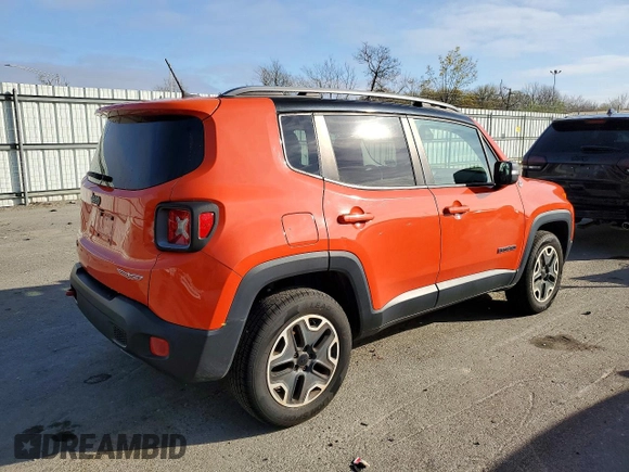 ✅ 2015 Jeep Renegade Trailhawk • VIN: ZACCJBCT2FPB46818 • Lot: 47130206. Wystawiony na Copart z przebiegiem 168 209 mil. Bezpłatny archiwum sprzedaży aukcyjnych z USA i szczegółowy raport historii pojazdu na DreamBid. Zdjęcie 3.