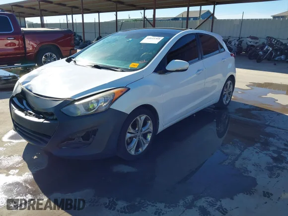 ✅ 2014 Hyundai Elantra • VIN: KMHD35LH8EU171775 • Lot: 44044368. Wystawiony na IAAI z przebiegiem 131 874 mil. Bezpłatny archiwum sprzedaży aukcyjnych z USA i szczegółowy raport historii pojazdu na DreamBid. Zdjęcie 2.