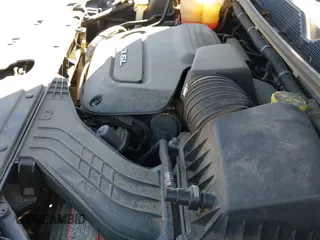 ✅ 2018 Chrysler Pacifica Touring L • VIN: 2C4RC1BG8JR110476 • Лот: 43620355. Опубликован ранее на IAAI с пробегом 134 961 миль. Бесплатный доступ к архиву аукционных продаж из США и подробный отчёт об истории автомобиля на DreamBid. Изображение 20.