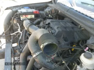 ✅ 2018 Ford F-150 XL • VIN: 1FTEX1EP8JKC44174 • Lot: 42682689. Wystawiony na IAAI z przebiegiem 196 761 mil. Bezpłatny archiwum sprzedaży aukcyjnych z USA i szczegółowy raport historii pojazdu na DreamBid. Zdjęcie 19.