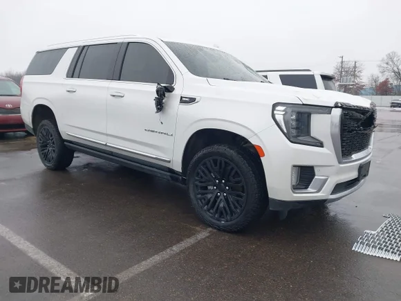 ✅ 2021 GMC Yukon XL Denali • VIN: 1GKS2JKL1MR180269 • Lot: 44281037. Wystawiony na IAAI z przebiegiem 123 356 mil. Bezpłatny archiwum sprzedaży aukcyjnych z USA i szczegółowy raport historii pojazdu na DreamBid. Zdjęcie 1.