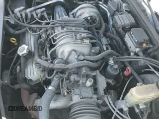 ✅ 1998 Buick Riviera • VIN: 1G4GD2219W4700827 • Лот: 42562288. Опубликован ранее на IAAI с пробегом 167 289 миль. Бесплатный доступ к архиву аукционных продаж из США и подробный отчёт об истории автомобиля на DreamBid. Изображение 19.