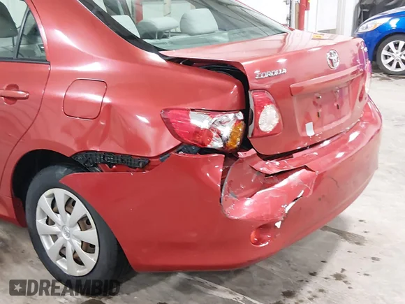 ✅ 2010 Toyota Corolla LE • VIN: JTDBU4EEXAJ067287 • Lot: 44335186. Wystawiony na IAAI z przebiegiem 172 672 mil. Bezpłatny archiwum sprzedaży aukcyjnych z USA i szczegółowy raport historii pojazdu na DreamBid. Zdjęcie 6.
