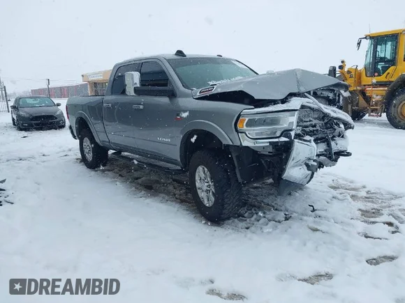 ✅ 2022 Ram 2500 Laramie • VIN: 3C6UR5FL6NG184134 • Лот: 41228038. Опубліковано раніше на IAAI з пробігом 95 631 миль. Безкоштовний доступ до архіву аукціонних продажів зі США та докладний звіт про історію автомобіля на DreamBid. Зображення 1.