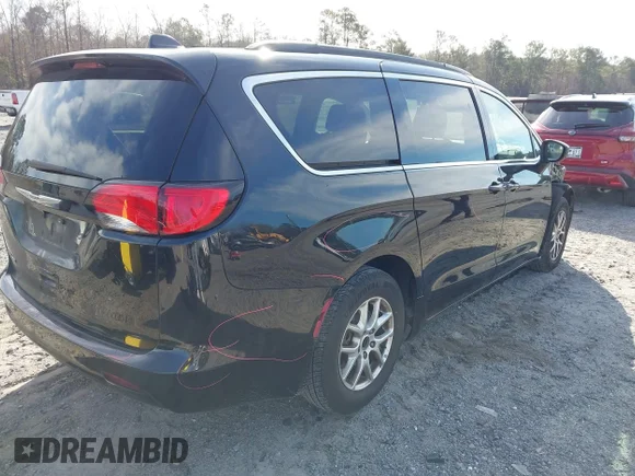 ✅ 2021 Chrysler Voyager LXi • VIN: 2C4RC1DG3MR515713 • Lot: 44444174. Wystawiony na IAAI z przebiegiem 240 139 mil. Bezpłatny archiwum sprzedaży aukcyjnych z USA i szczegółowy raport historii pojazdu na DreamBid. Zdjęcie 4.