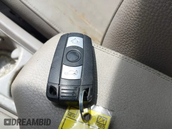 ✅ 2011 BMW 1 Series 128i • VIN: WBAUN1C53BVH83689 • Lot: 45242650. Listed on IAAI with Not provided. Free auction sales archive from the USA and detailed vehicle history report at DreamBid. Image 11.